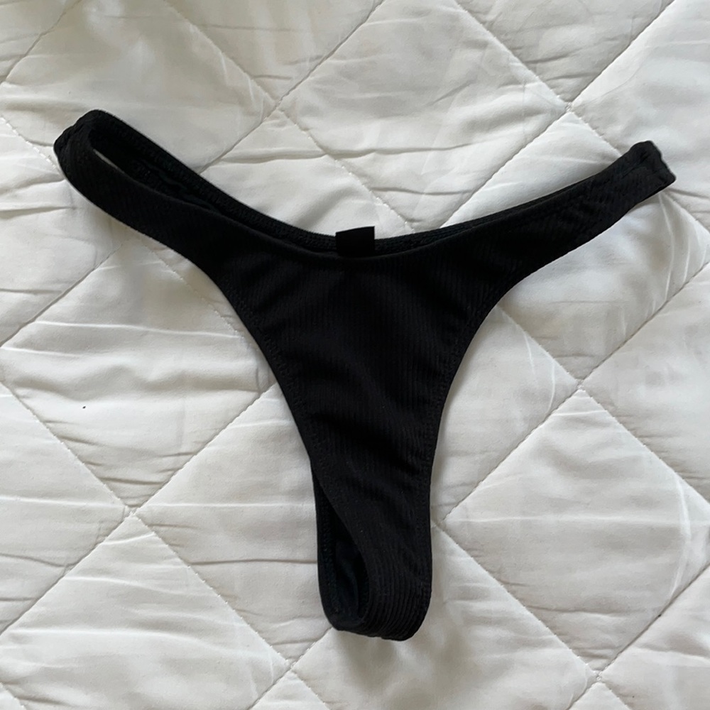 BoutineLA black bikini bottoms